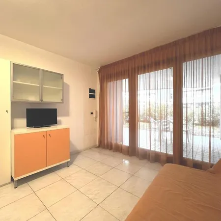 Lejlighed Functional With A Spacious Fenced Garden *