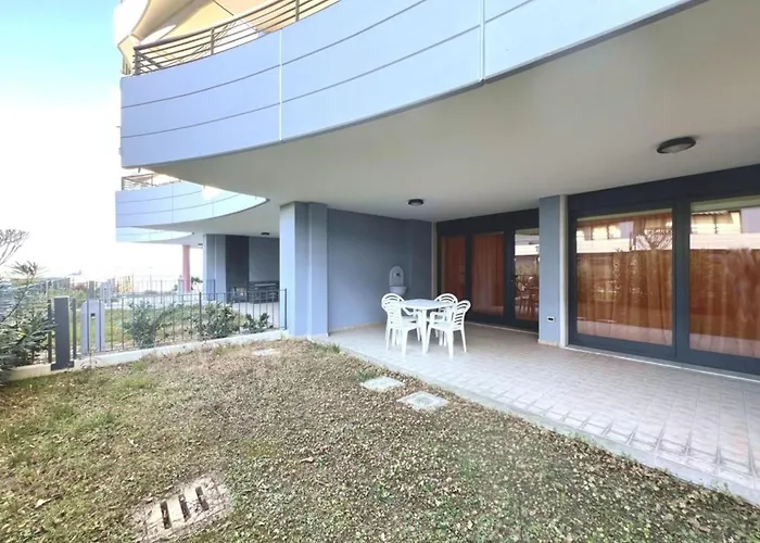 Functional With A Spacious Fenced Garden * Grado