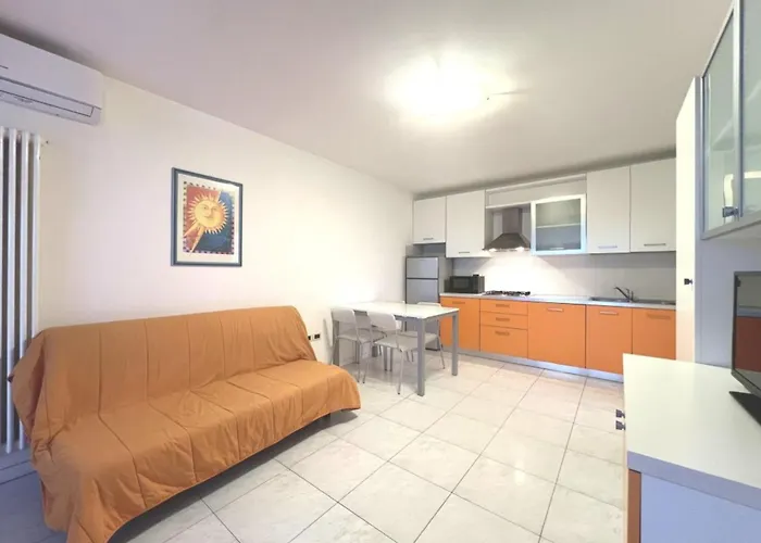 Functional With A Spacious Fenced Garden Appartamento *